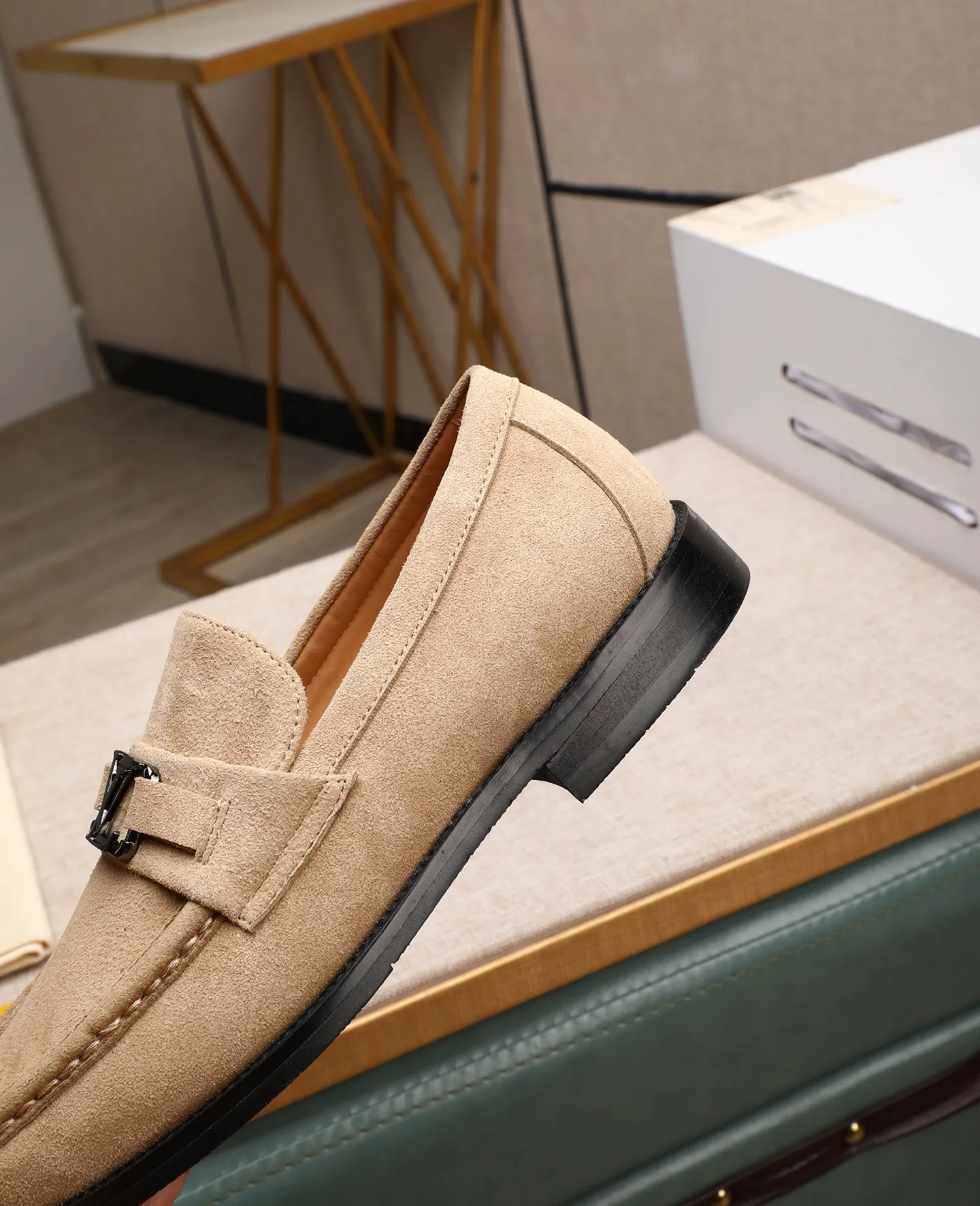 Men's shoes 💰480 📛📛(Niuli) high-end [LOUIS VUITTON】Louis Vuitton official website synchronizes new products👟Milan fashion catwalk style🇰🇾🇰🇾LV house logo, celebrity style, a must-have for fashionistas⚠️First-layer calfskin➕Cowhide lining➕Official website original original outsole👞Number 38-44
